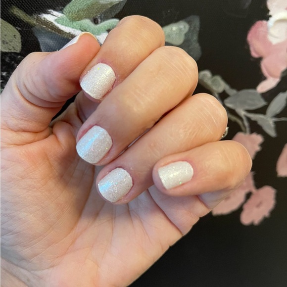 *Retired* Color Street: Couldn’t Carat Less | White Glitter Party Winter Sparkle - Picture 12 of 16